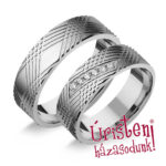 UH064B Karikagyűrű Gyémánt Kövekkel