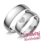 UH098C Karikagyűrű Cirkónia Kövekkel