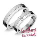 UH122B Karikagyűrű Gyémánt Kövekkel