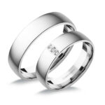 UH216C Karikagyűrű Cirkónia Kövekkel