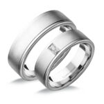 UH218C Karikagyűrű Cirkónia Kővel